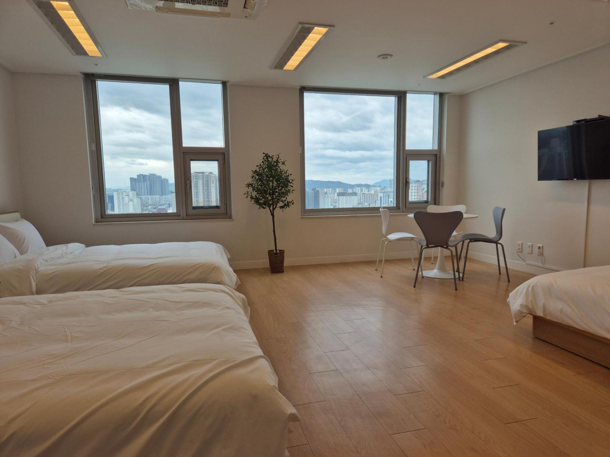 "Grand Opened" Maxtyle Guesthouse Dongdaemun Seoul Bagian luar foto