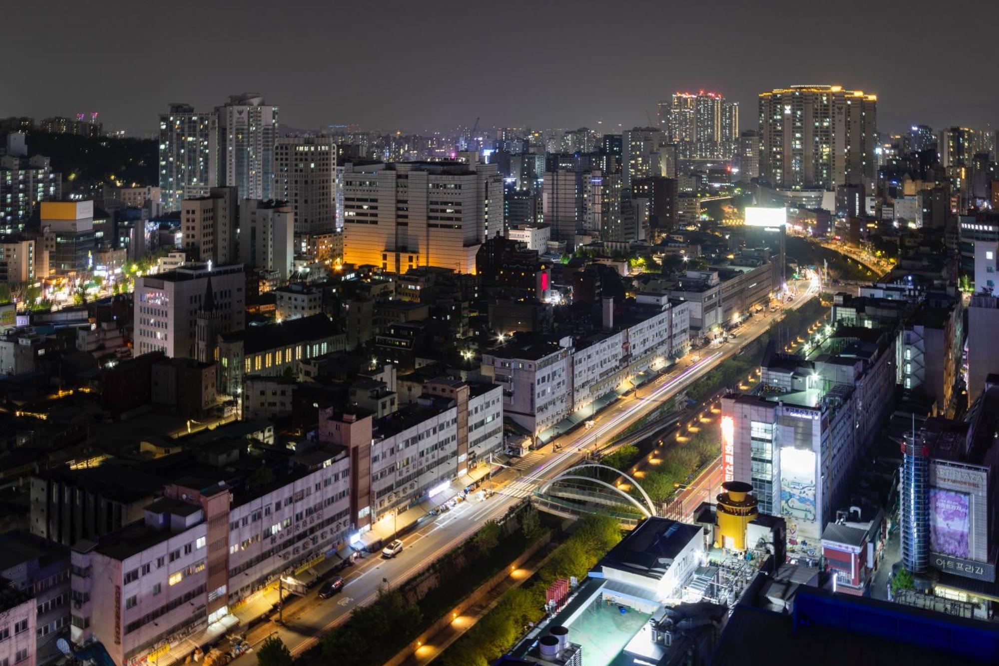"Grand Opened" Maxtyle Guesthouse Dongdaemun Seoul Bagian luar foto