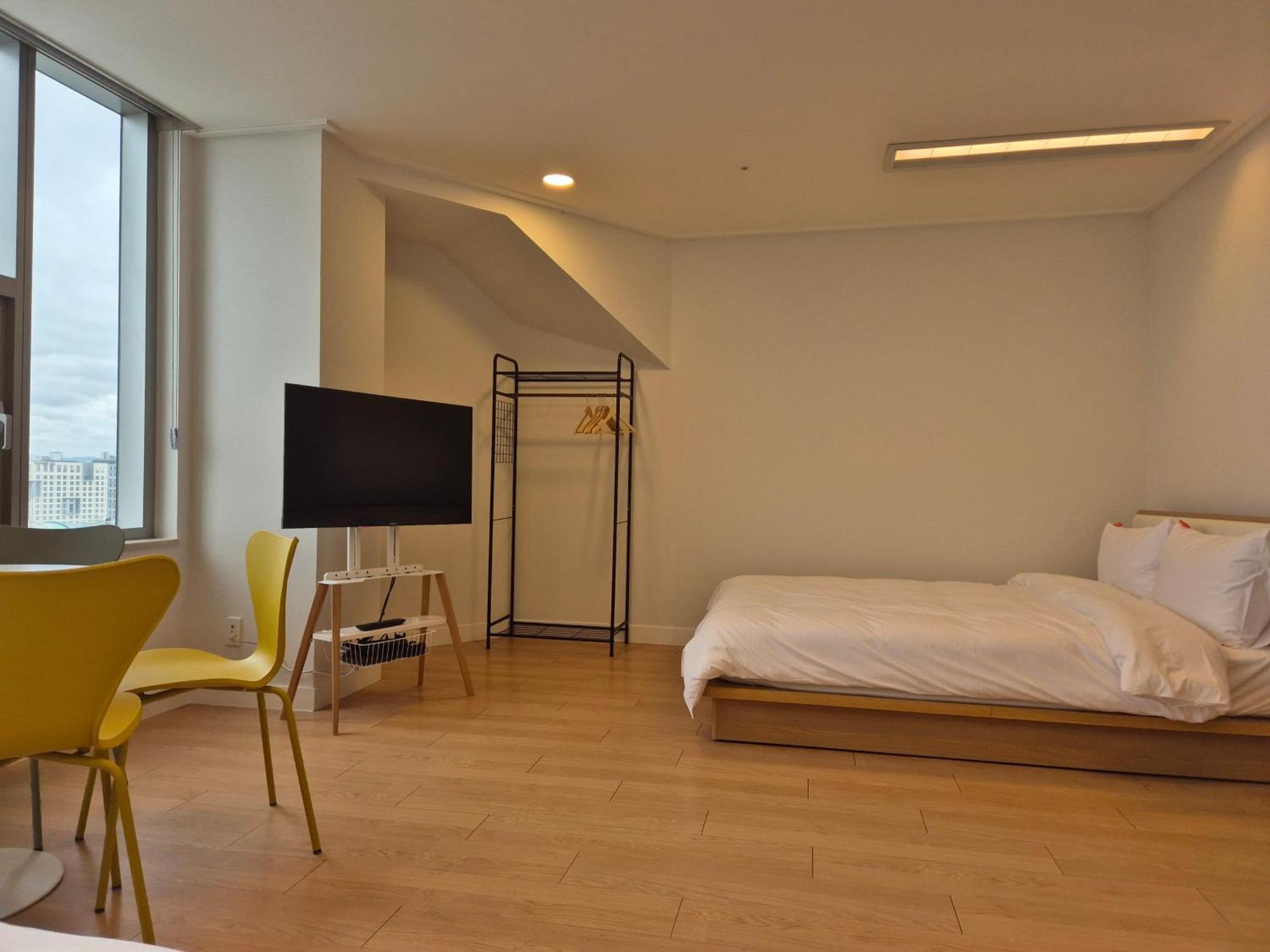 "Grand Opened" Maxtyle Guesthouse Dongdaemun Seoul Ruang foto
