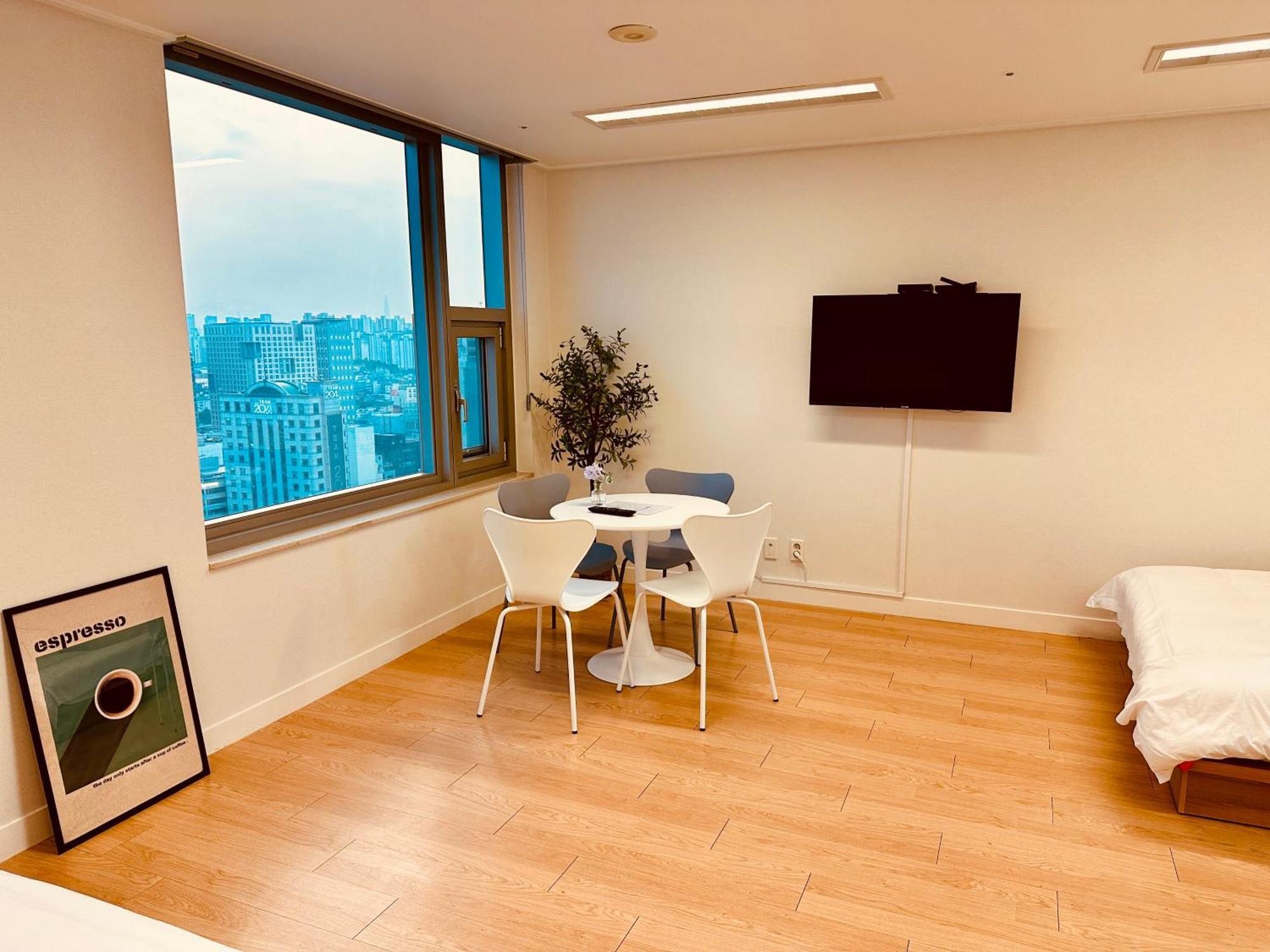 "Grand Opened" Maxtyle Guesthouse Dongdaemun Seoul Bagian luar foto